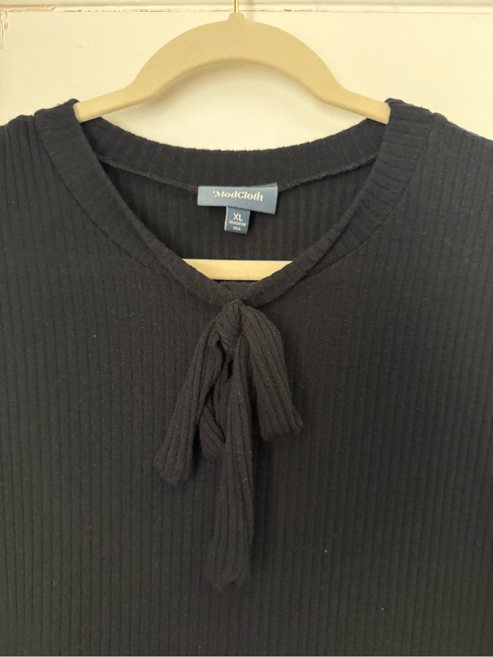 Modcloth Black Ribbed Tie-Neck Top - Picture 2 of 5